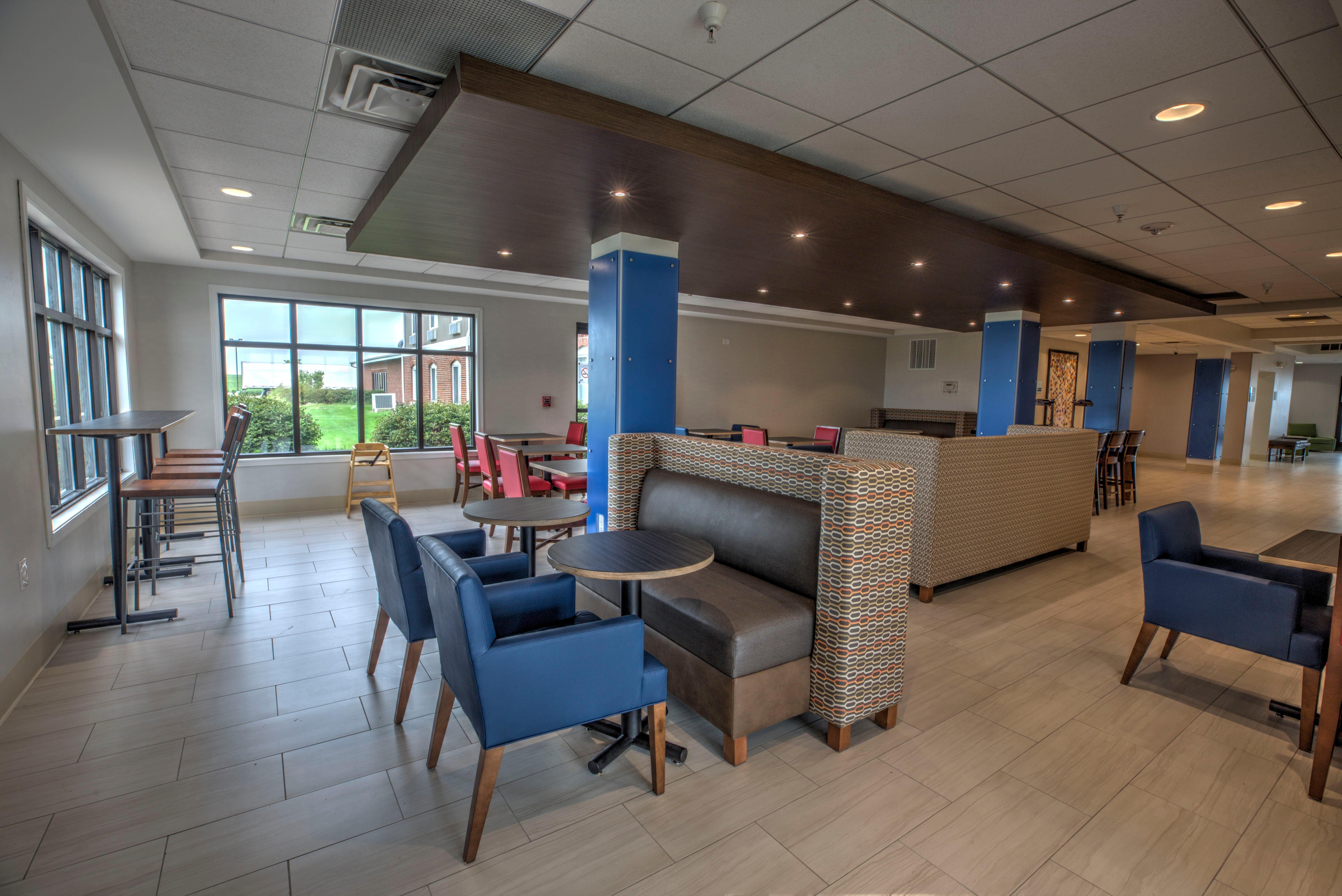 Holiday Inn Express Rochelle By Ihg Exterior foto